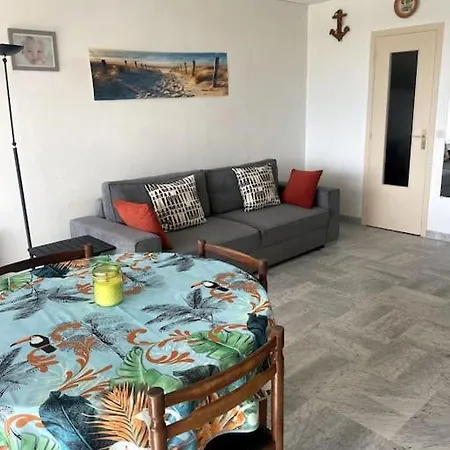 Grand Vue - Plages à Pied - Parking *